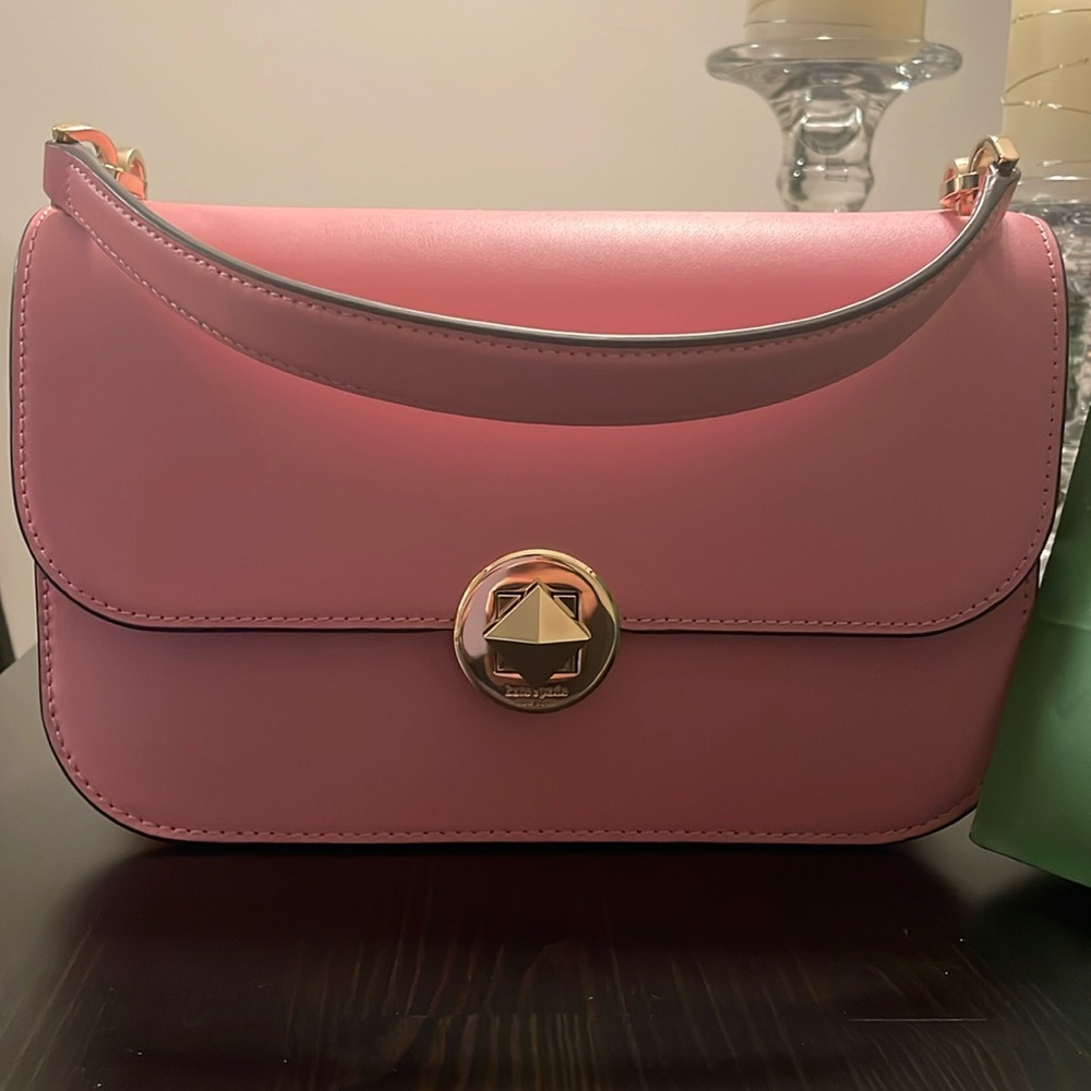 Unwanted gift- selling brand new Kate Spade Audrey  pink color